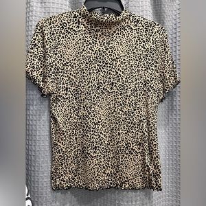 Size large leopard print